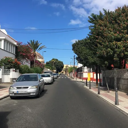 Estudios Ciudad Jardín Apartamento *