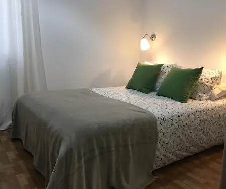 Estudios Ciudad Jardin Appartement *