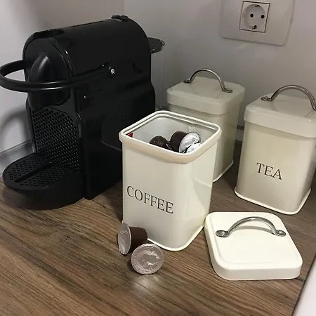 Estudios Ciudad Jardin Appartamento